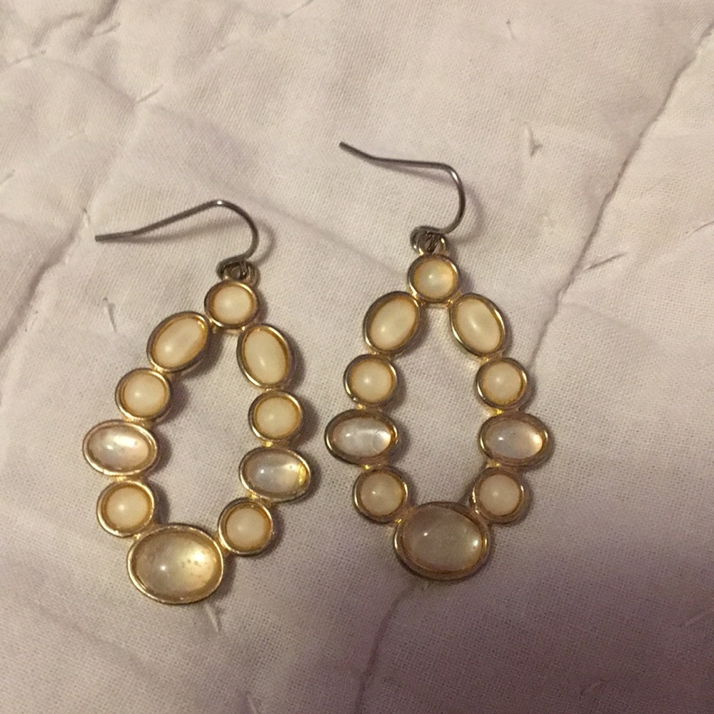 Hanging earrings with gold detailing